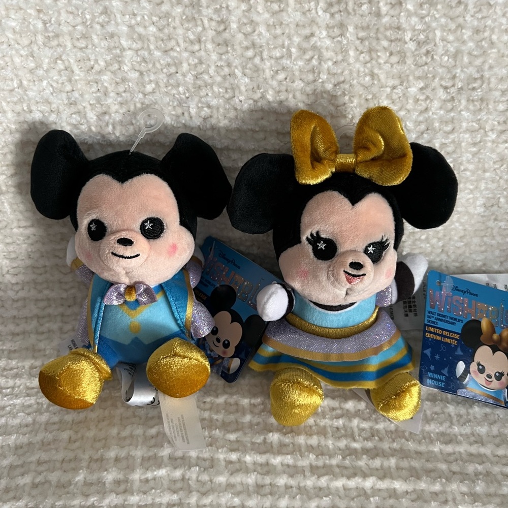 Brand New Disney Parks WDW 50th Mickey and Minnie Wishables Completer Pl…